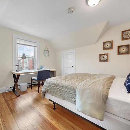 5Br 2Bh Bright & Spacious Apt In Brighton Boston Kültér fotó